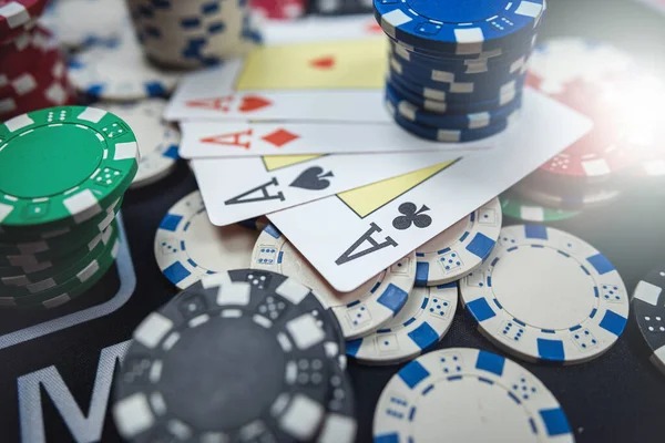 Ekor Number draw interface on kelabang togel mobile app showing digit prediction and payout odds